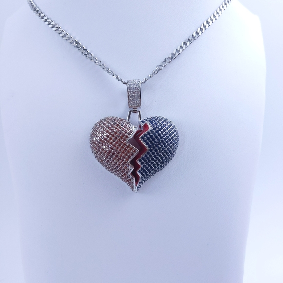 Silver Red/Blue Heart + 20" Cuban Chain - Picture 8 of 8